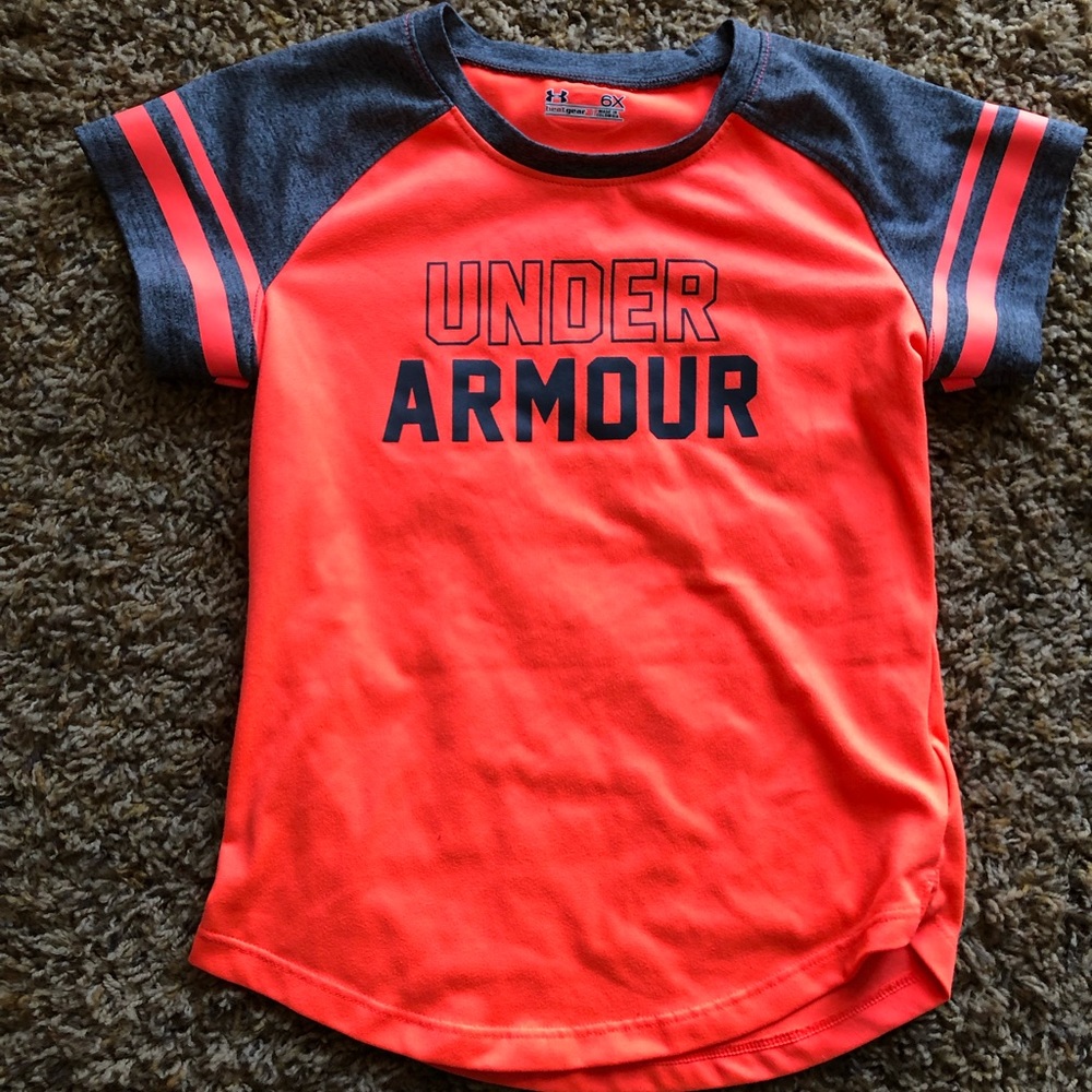 *FINAL PRICE!* Girls Under Armour tee